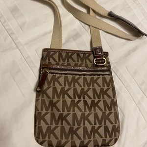 Michael Kors Vintage Side bag